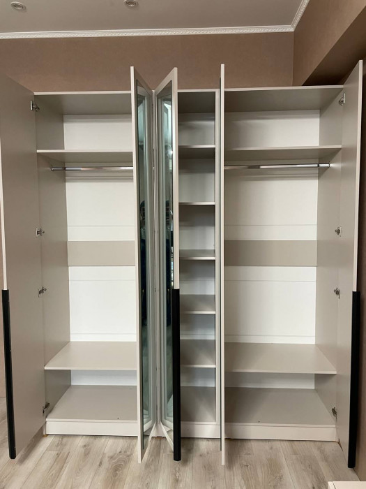 Шкаф Мадрид 2000 с зеркалом белый